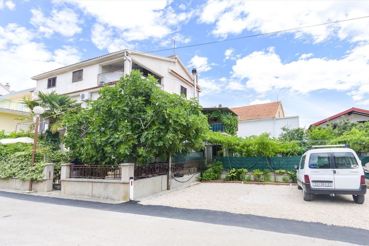 וודיצה Apartments Amalija מראה חיצוני תמונה