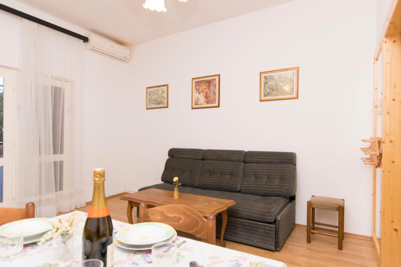 וודיצה Apartments Amalija מראה חיצוני תמונה
